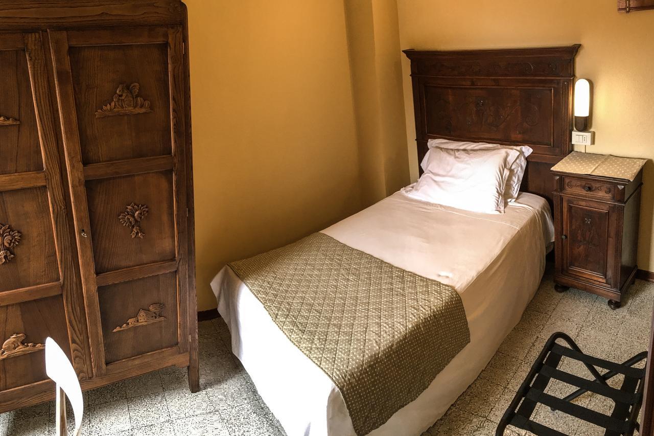 Albergo La Pace Pradleves Exterior foto
